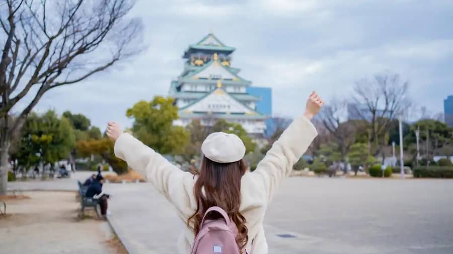 Shutterstock 2421456497