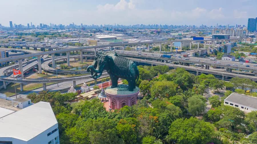 Shutterstock 1728603193