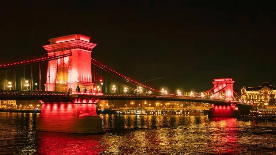 Shutterstock 2557448831