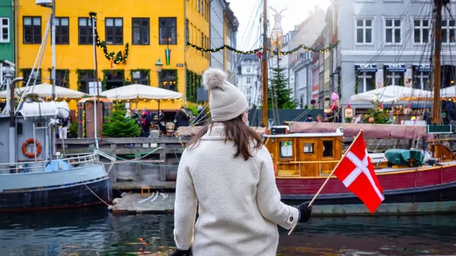 Shutterstock 2248419845