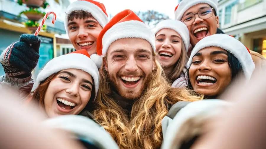 Shutterstock 2537369407