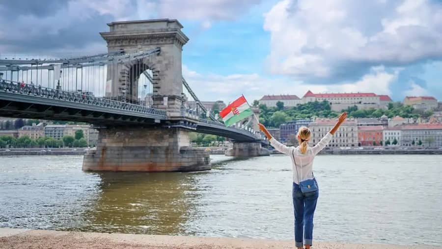 Shutterstock 2280875721 1