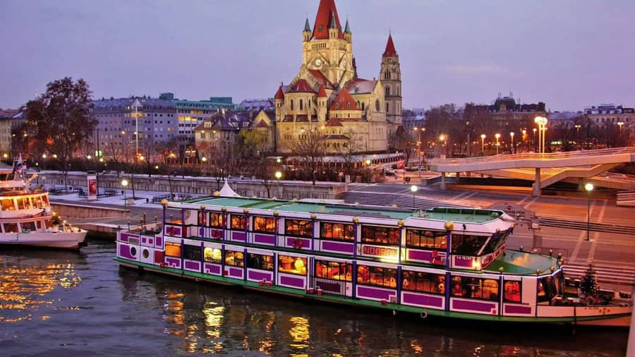 Vienna Dinner Cruise