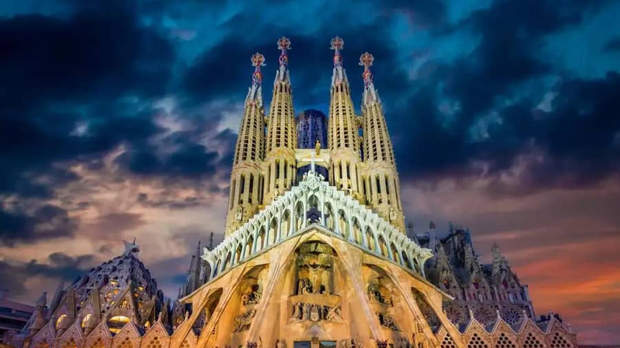 Shutterstock 2519032989