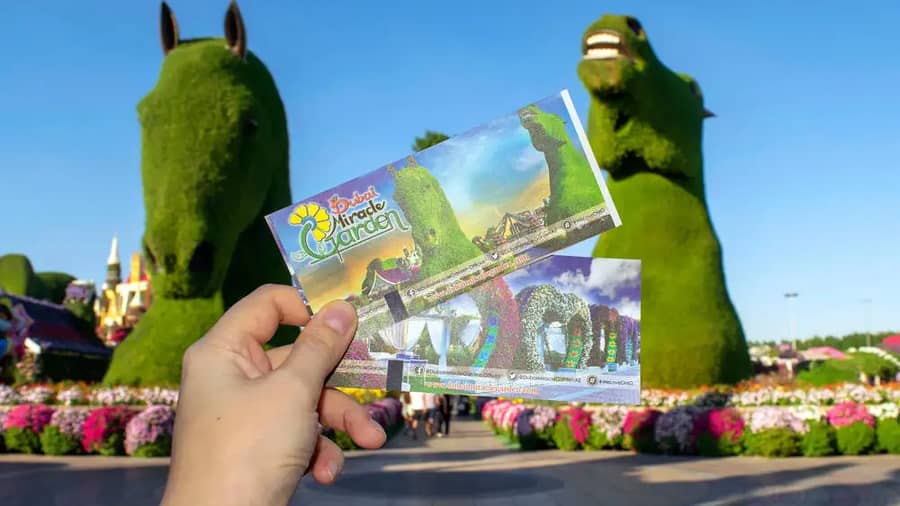 Shutterstock 1862983735