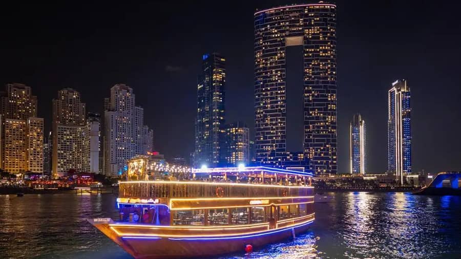 Shutterstock 2495077335