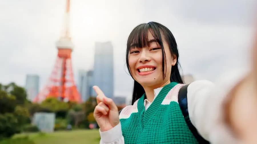 Shutterstock 2550784337